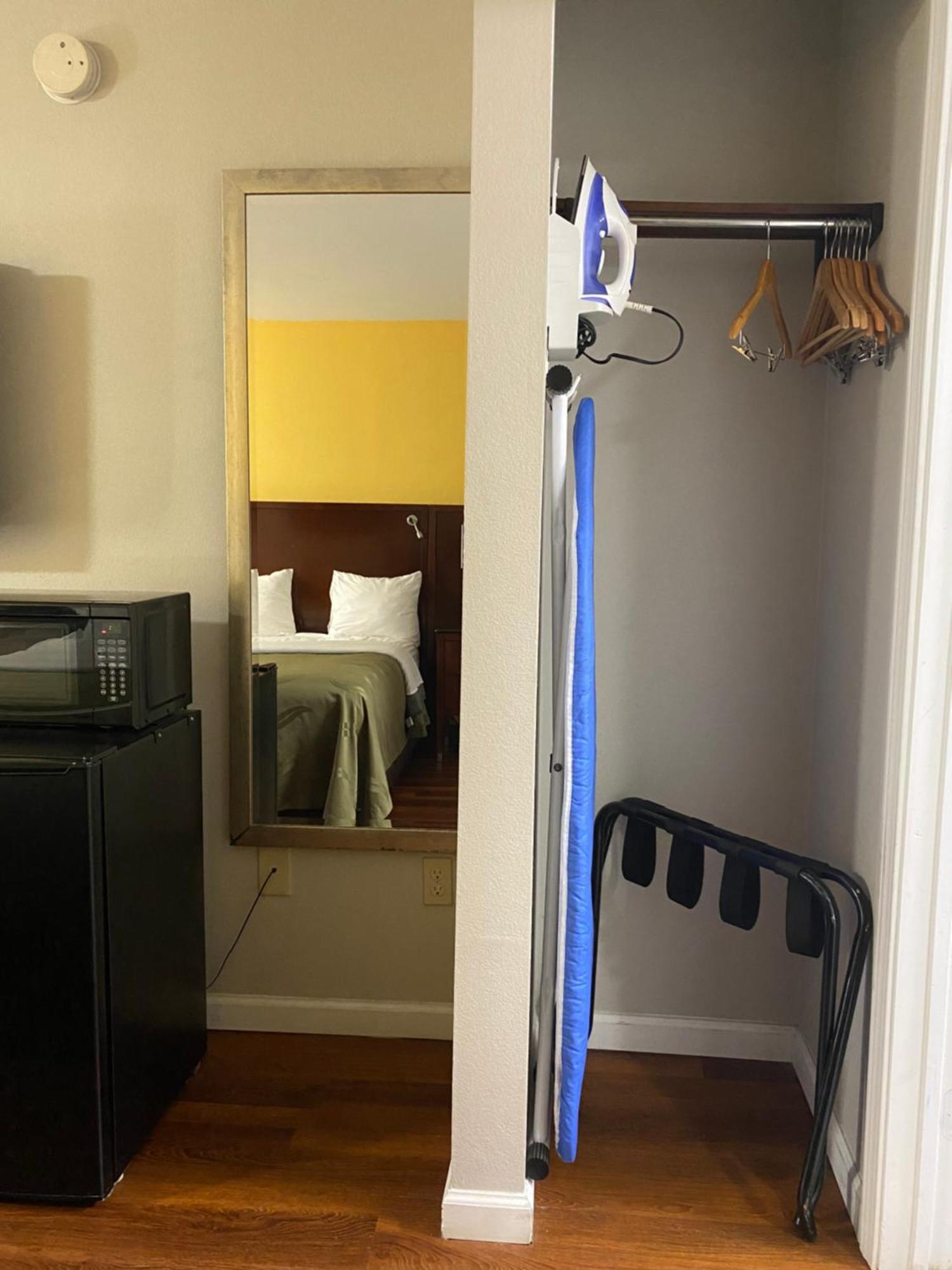 Cambridge Inn 奧克拉荷馬 外观 照片