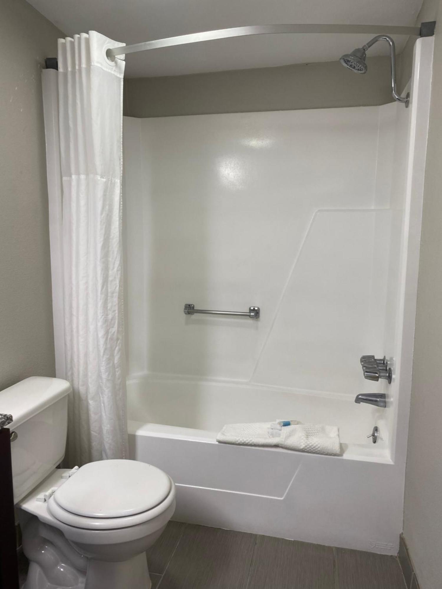 Cambridge Inn 奧克拉荷馬 外观 照片