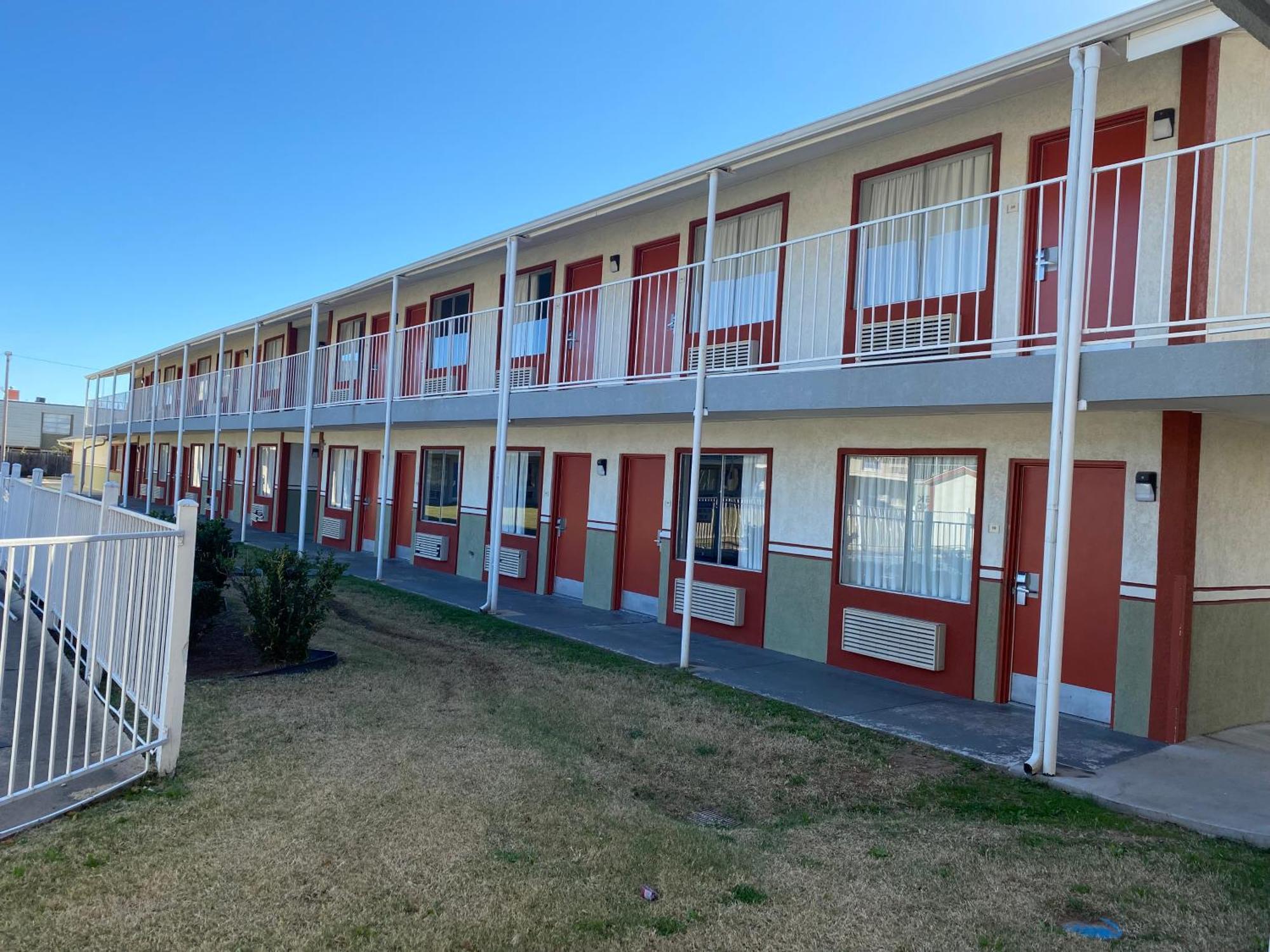 Cambridge Inn 奧克拉荷馬 外观 照片